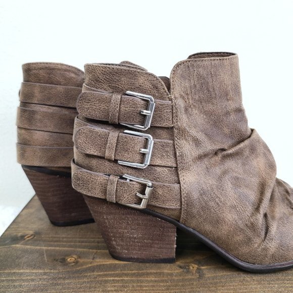 Francesca's | NWT Report Yora Buckle Ankle Bootie - Picture 9 of 13